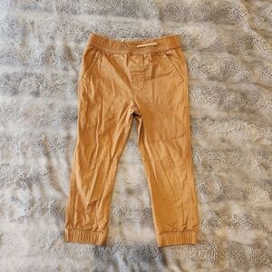 Toddler boys jogger pants.